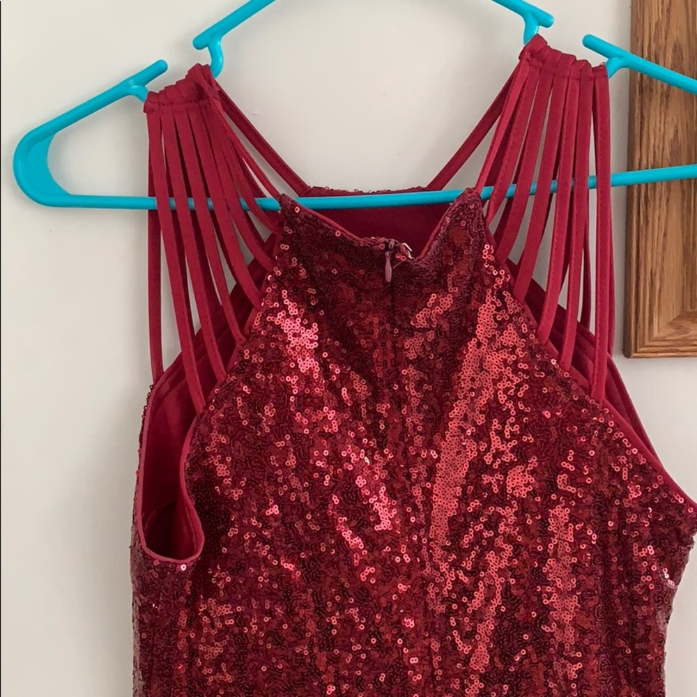 Red sequence dress - Picture 4 of 5